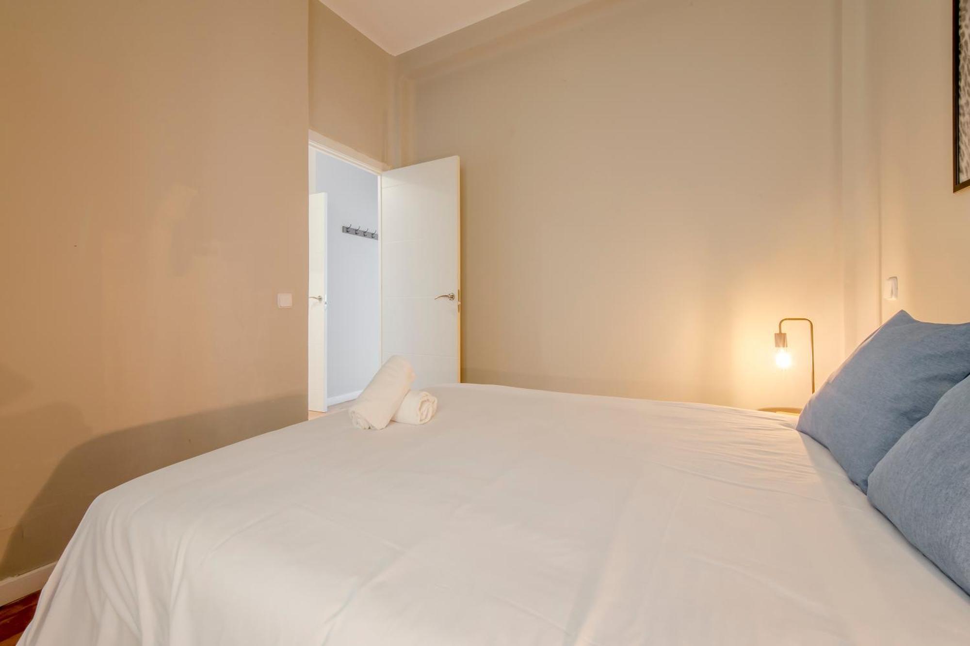 Excelente Piso De 3 Habitaciones En La Latina-Centro Madrid Exterior photo